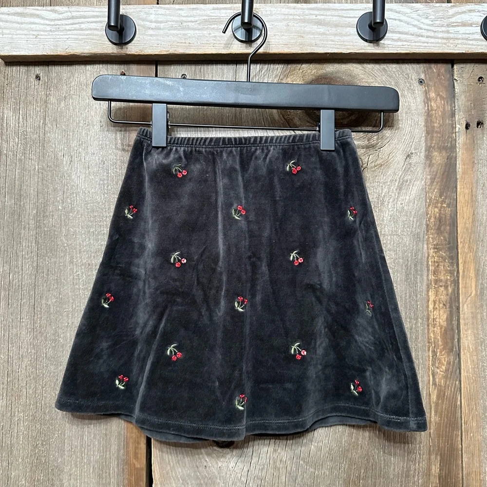 2002 Gymboree Velvet Skirt in Black with Sequin Cherry Print Size 5